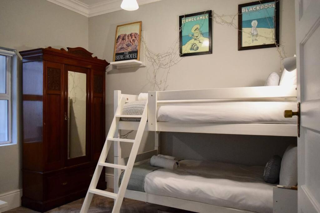 Spacious 3 Bedroom Point